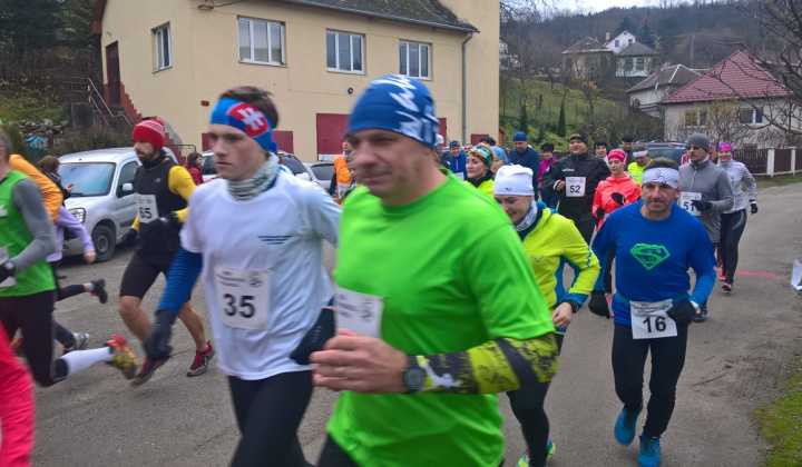 16. fotografia fotogalérie Šport / Na Kysacký hrad a ešte ďalej 2017