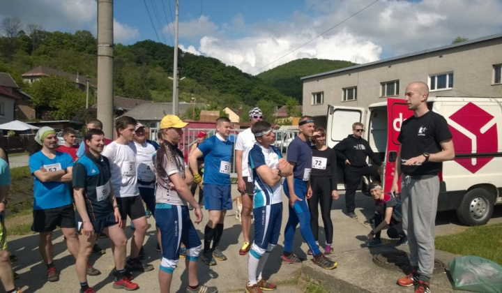 5. fotografia fotogalérie Šport / 1. Lesný beh statočných