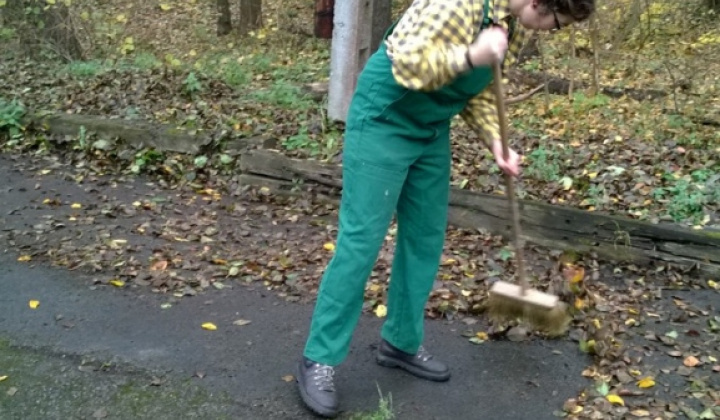 5. fotografia fotogalérie Šport / Jesenná brigáda pri horárni