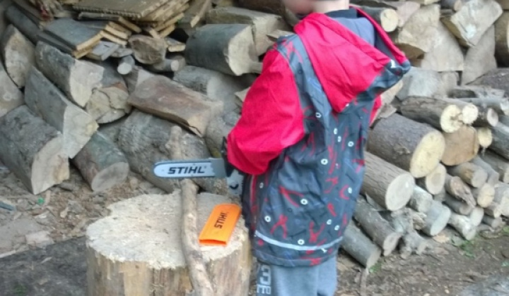 9. fotografia fotogalérie Šport / Jesenná brigáda pri horárni