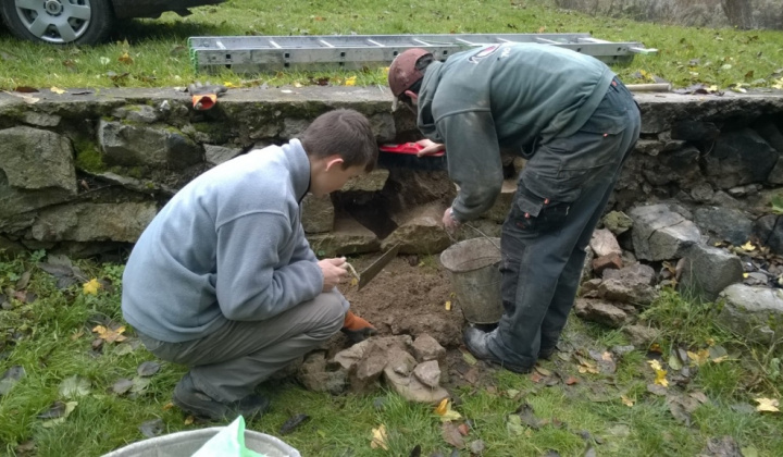 10. fotografia fotogalérie Šport / Jesenná brigáda pri horárni