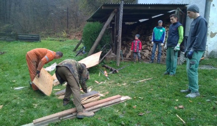 11. fotografia fotogalérie Šport / Jesenná brigáda pri horárni