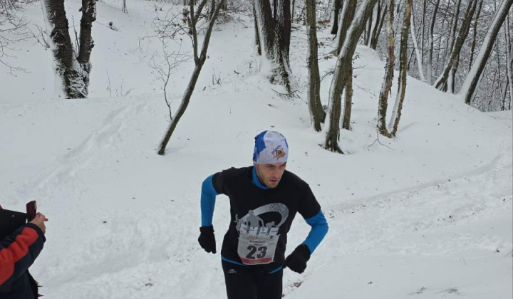1. fotografia fotogalérie Archív šport / Beh na kysacký hrad - foto