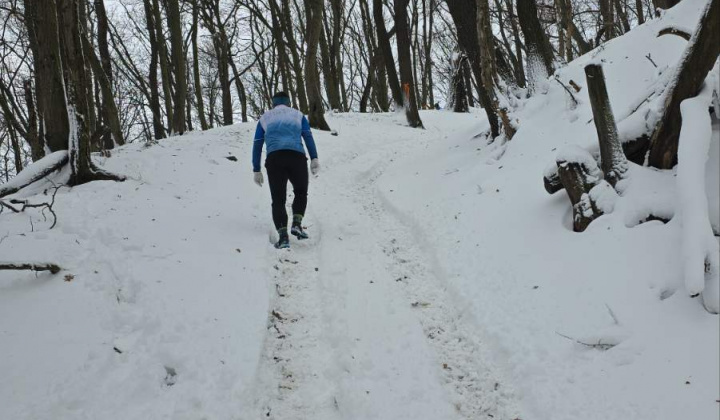 19. fotografia fotogalérie Archív šport / Beh na kysacký hrad - foto