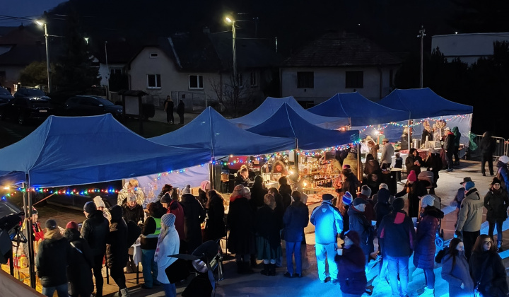 2. fotografia fotogalérie Archív kultura / Kysacké vianočné trhy  a adventný koncert  - foto