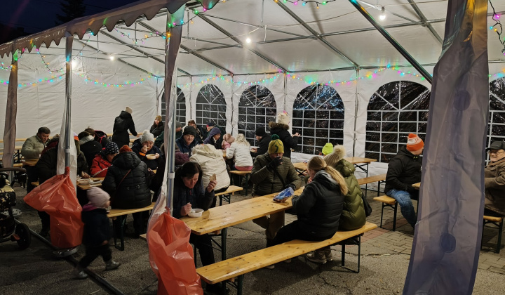 4. fotografia fotogalérie Archív kultura / Kysacké vianočné trhy  a adventný koncert  - foto