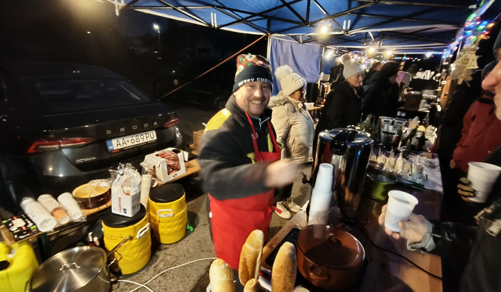 6. fotografia fotogalérie Archív kultura / Kysacké vianočné trhy  a adventný koncert  - foto