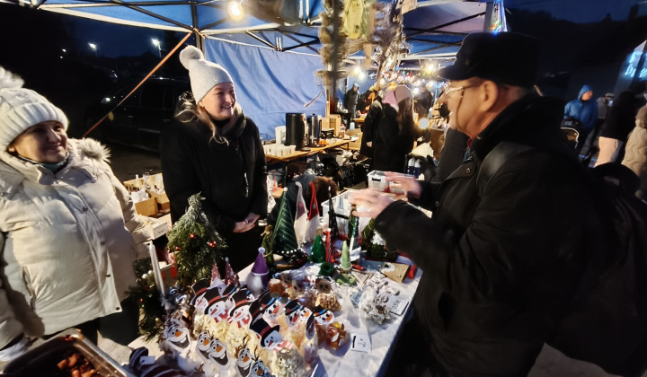 8. fotografia fotogalérie Archív kultura / Kysacké vianočné trhy  a adventný koncert  - foto