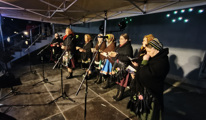 42. fotografia fotogalérie Archív kultura / Kysacké vianočné trhy  a adventný koncert  - foto