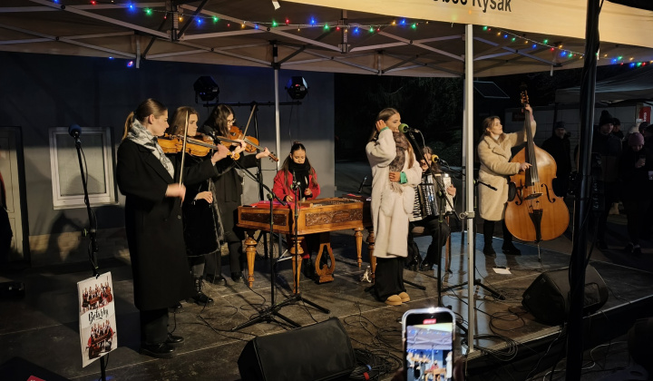 57. fotografia fotogalérie Archív kultura / Kysacké vianočné trhy  a adventný koncert  - foto