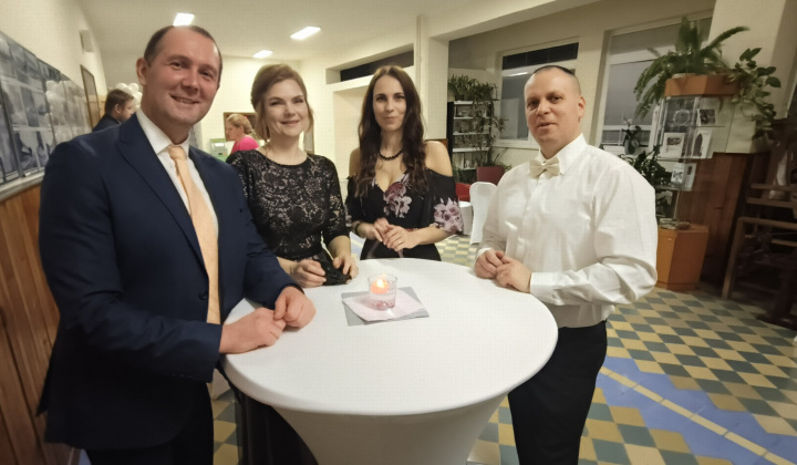 14. fotografia fotogalérie Archív kultura / 25. Kysacký ples - foto