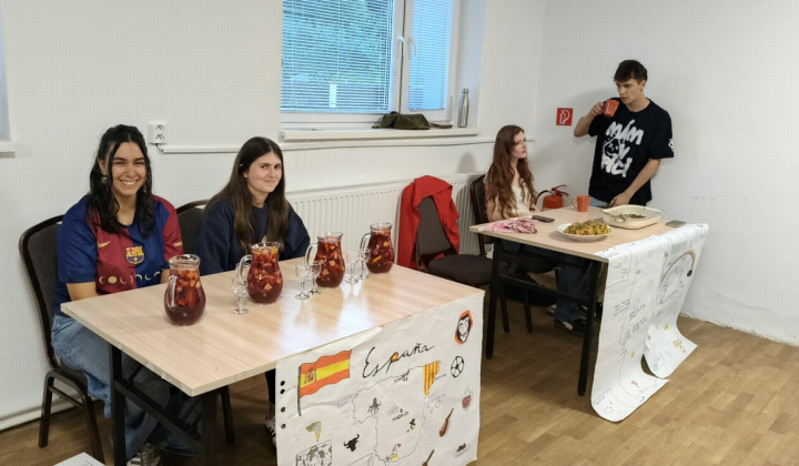 4. fotografia fotogalérie Aktuality - archív / Zachráňme hrad Kysak - foto