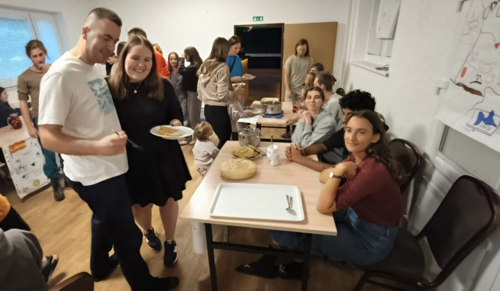 8. fotografia fotogalérie Aktuality - archív / Zachráňme hrad Kysak - foto