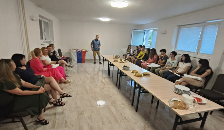 3. fotografia fotogalérie Aktuality / 3. ročník obnovy hradu Kysak - foto