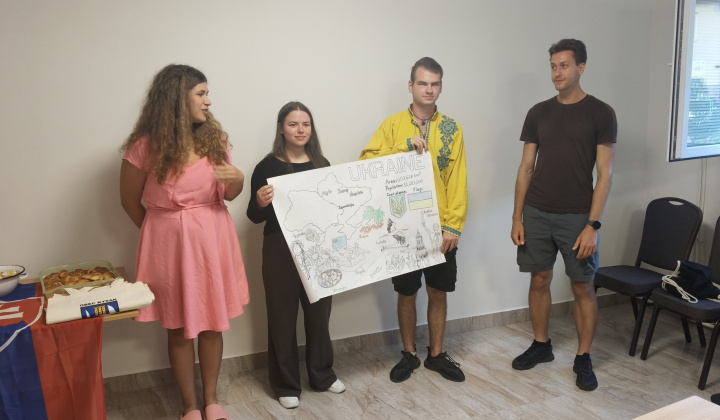 6. fotografia fotogalérie Aktuality / 3. ročník obnovy hradu Kysak - foto