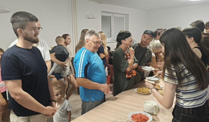 15. fotografia fotogalérie Aktuality / 3. ročník obnovy hradu Kysak - foto