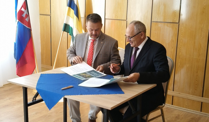 2. fotografia fotogalérie Aktuality / Minister Samuel Migaľ podporil v Kysaku výstavbu kanalizácie v novej zóne IBV. - foto