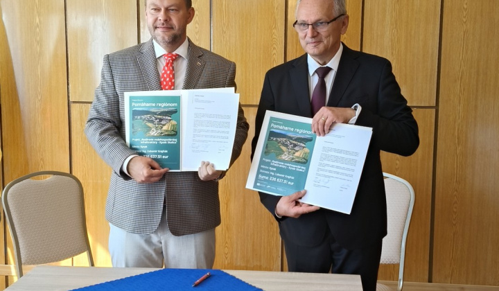 3. fotografia fotogalérie Aktuality / Minister Samuel Migaľ podporil v Kysaku výstavbu kanalizácie v novej zóne IBV. - foto