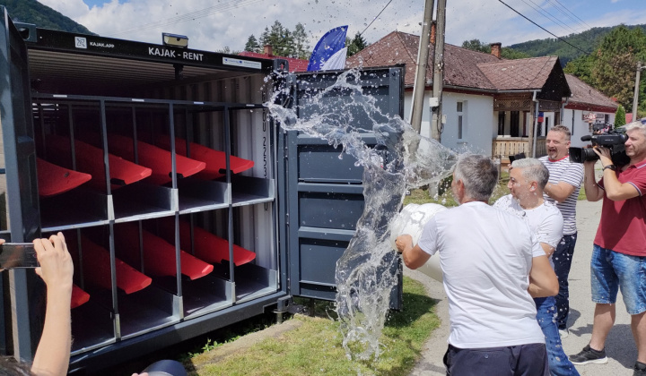 2. fotografia fotogalérie Šport / Slávnostné otvorenie samoobslužnej požičovne  kajakov na rieke Hornád