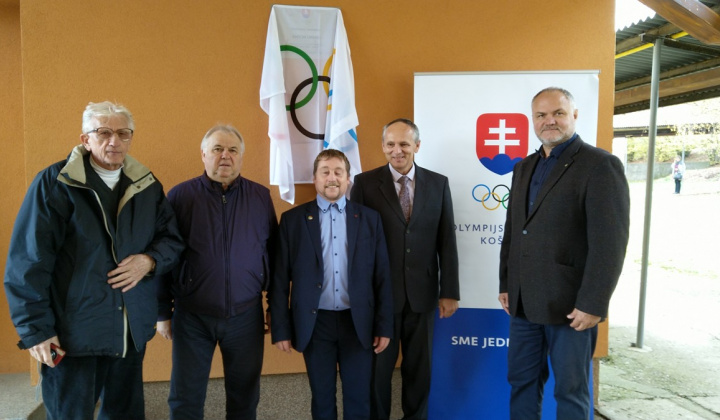 2. fotografia fotogalérie Oznamy OcÚ / Odhalenie pamätnej tabule venovanej Antonovi Urbano