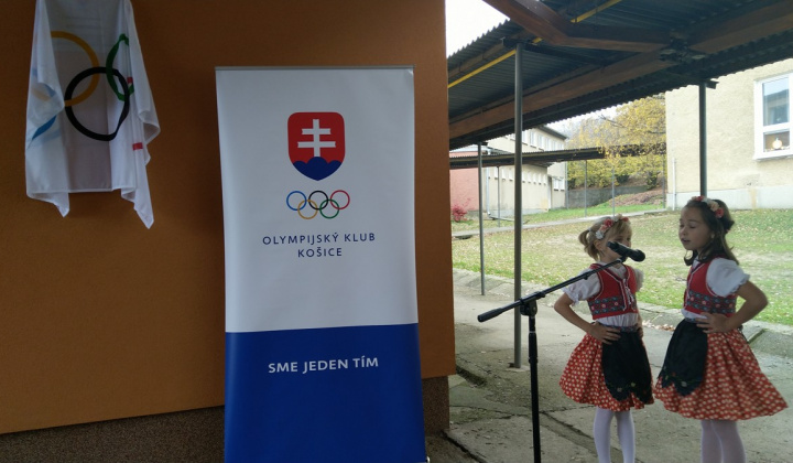 3. fotografia fotogalérie Oznamy OcÚ / Odhalenie pamätnej tabule venovanej Antonovi Urbano