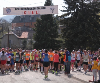 Šport / 37. ročník Behu Hornádskou dolinou - polmaratón