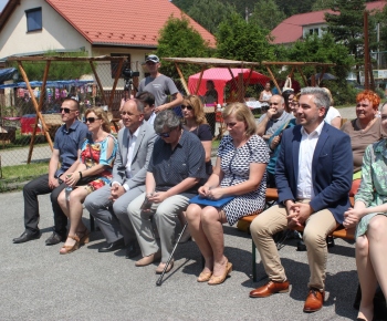 Cirkevné oznamy / Vystúpenie cirkevných zborov na dni obce Trebe